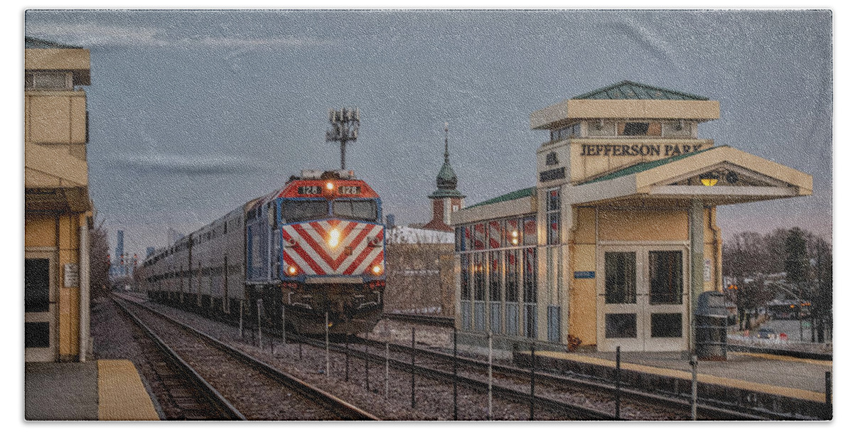 Railroad Bath Towel featuring the photograph A Metra train arrives at Jefferson Park Chicago Illinois by Jim Pearson