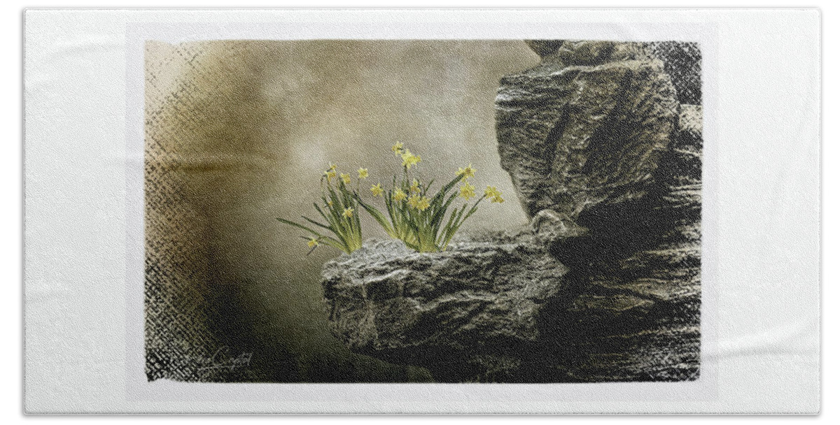 Daffodils Bath Towel featuring the photograph All Things Are Possible by Rene Crystal