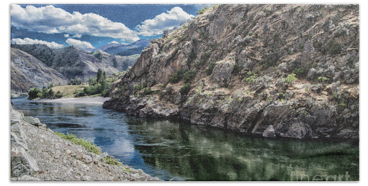 Idaho Bath Towel featuring the photograph Along the Weiser River by Kathy McClure