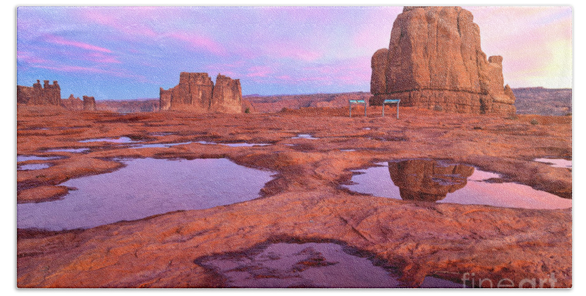 Arches National Park Bath Towel featuring the photograph Arches National Park Sunrise by Ronda Kimbrow