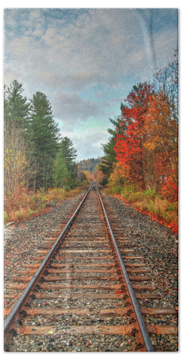 Train Bath Towel featuring the photograph Autumn Adventure by Robert Harris