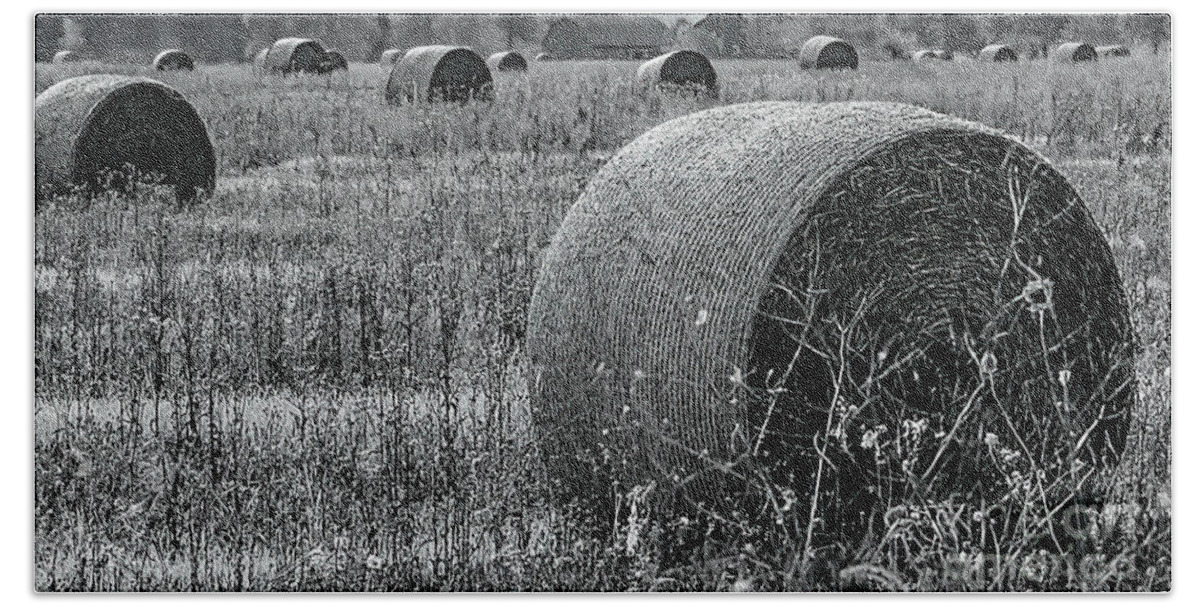 Straw Bales Bath Towel featuring the photograph Bales of Straw by Randy J Heath