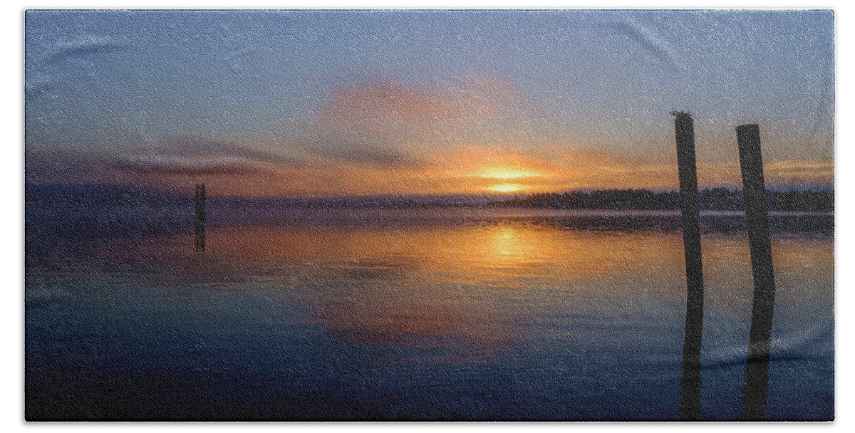 Sunset Bath Towel featuring the photograph Bay Point Oregon Sunset by Tony Locke