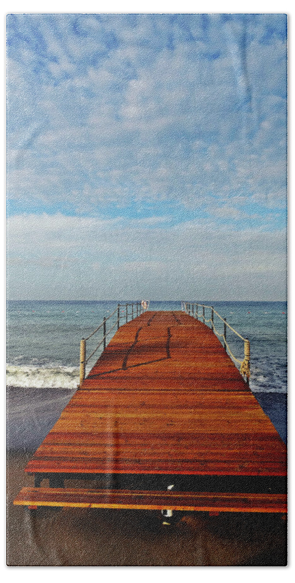 Beach Bath Towel featuring the photograph Beach by Tanja Leuenberger