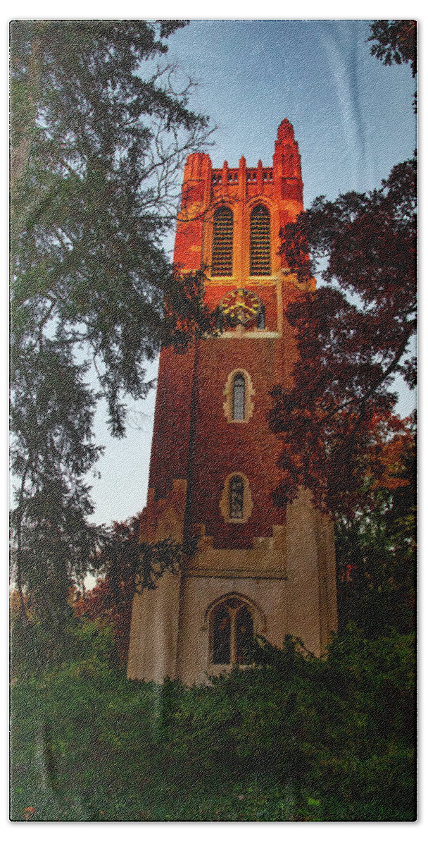 Michigan State University Bath Towel featuring the photograph Beaumont Tower on the Michigan State University campus at sunrise by Eldon McGraw