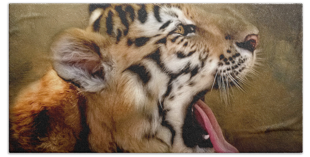 Tiger Bath Towel featuring the digital art Bengal Tiger by Maggy Pease