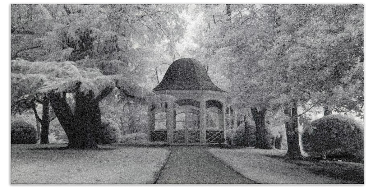 Architecture Hand Towel featuring the photograph Berkeley Plantation Gazebo Infrared by Liza Eckardt