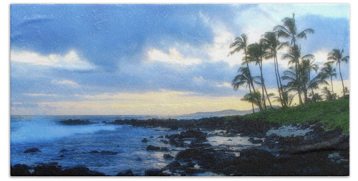 Hawaii Bath Towel featuring the photograph Blue Sunset on Kauai by Robert Carter