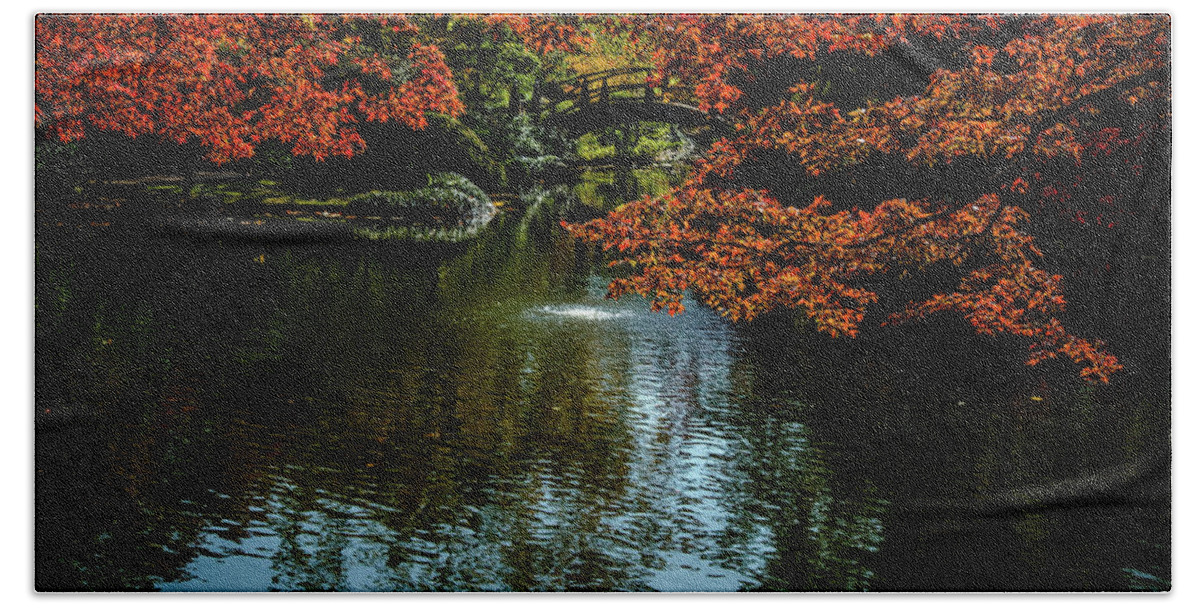 Golden Maple Leaf Bath Towel featuring the photograph Bridge To Pagoda Pond by Johnny Boyd