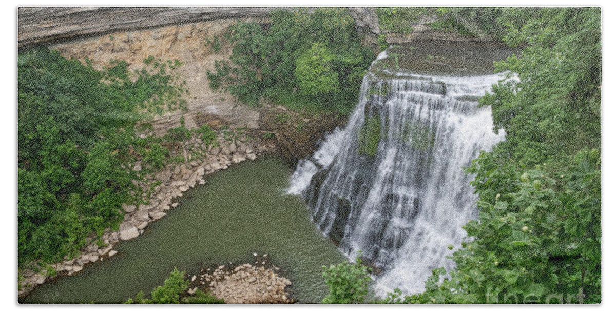 Burgess Falls State Park Bath Towel featuring the photograph Burgess Falls 2 by Phil Perkins