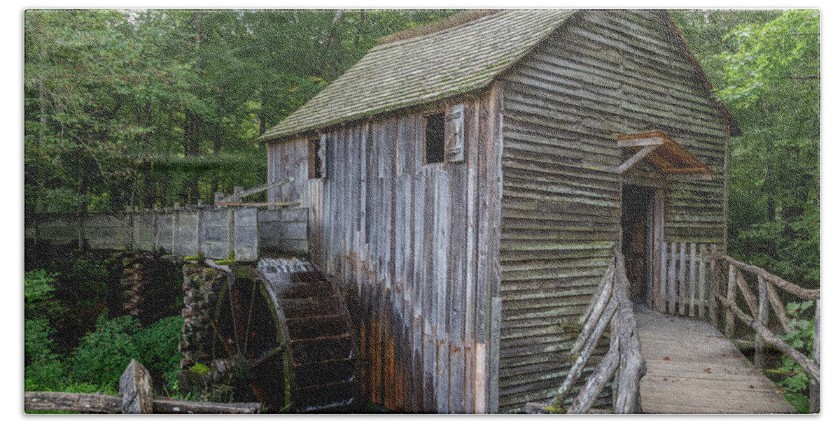 Mill Hand Towel featuring the photograph Cable Mill 4 by Cindy Robinson