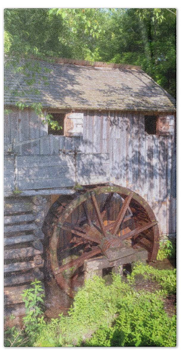 Cable Mill Bath Towel featuring the photograph Cable Mill - Cades Cove by Susan Rissi Tregoning
