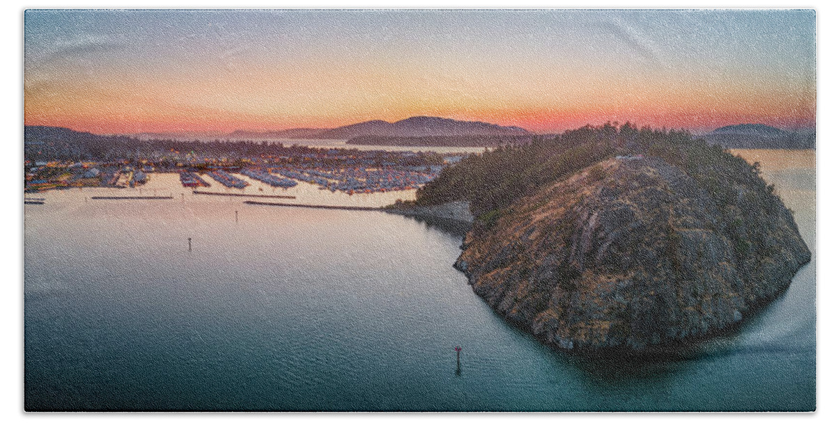 Anacortes Hand Towel featuring the photograph Cap Sante Blue Hour by Michael Rauwolf