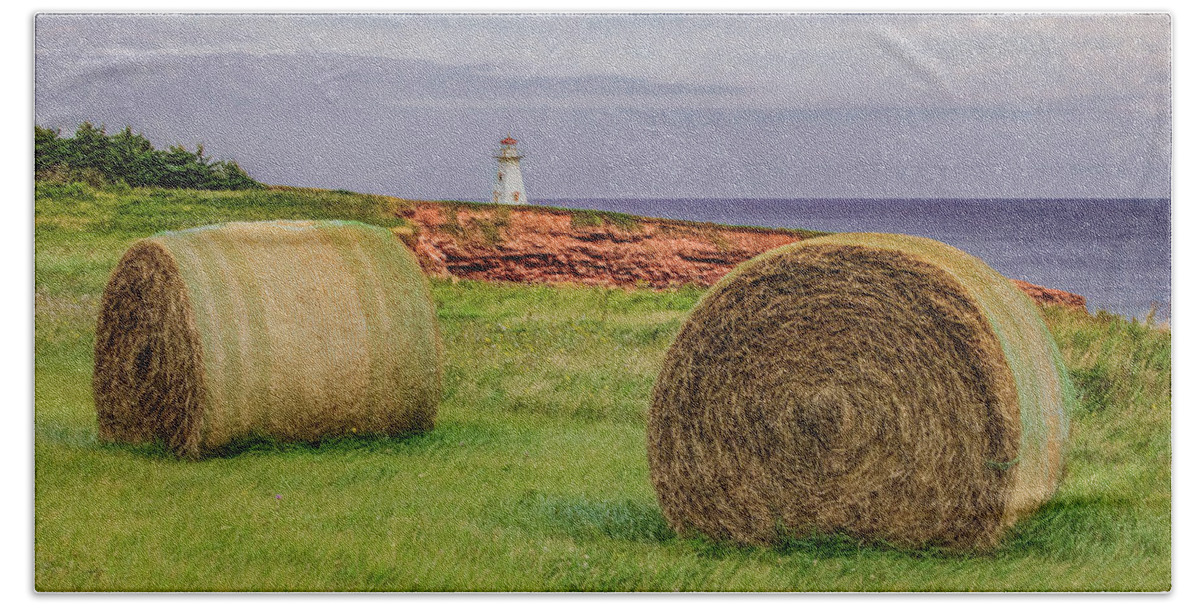 Pei Hand Towel featuring the photograph Cape Tryon Lighthouse From the Farm by Marcy Wielfaert