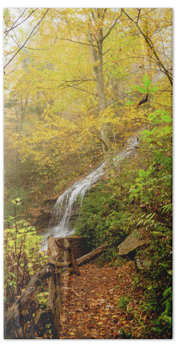Nature Bath Towel featuring the photograph Cascade Falls 3 by Cindy Robinson