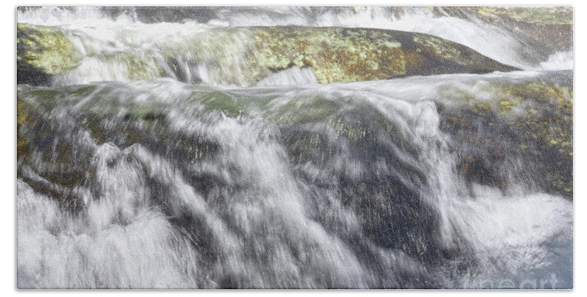 Tennessee Bath Towel featuring the photograph Cascades by Phil Perkins