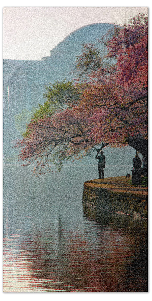 Jefferson Memorial Hand Towel featuring the photograph Cherry Blossoms6090 by Carolyn Stagger Cokley