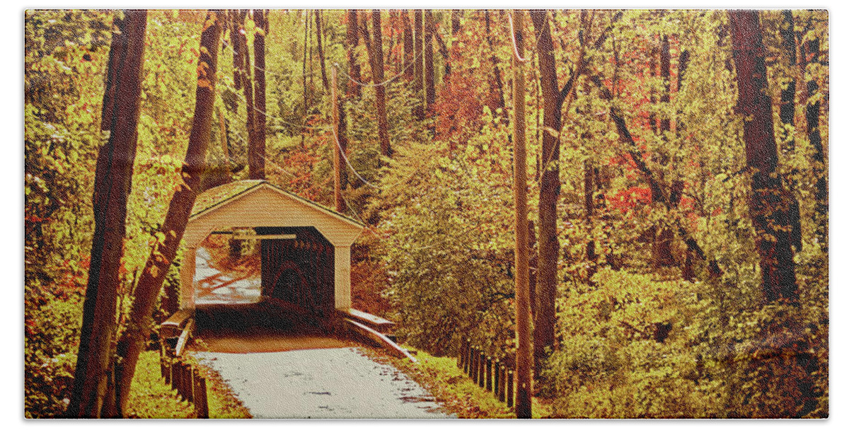 Chester County Covered Bridge Bath Towel featuring the photograph Chester County Covered Bridge by Susan Maxwell Schmidt