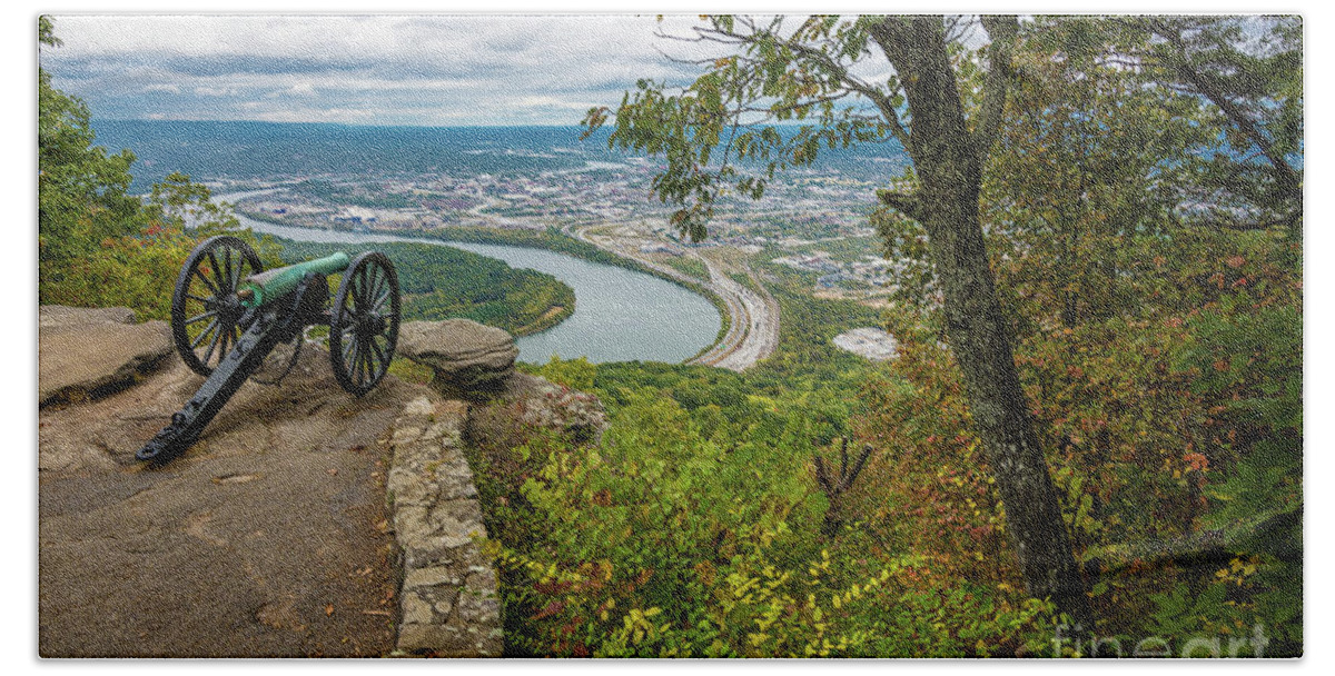 https://render.fineartamerica.com/images/rendered/default/flat/bath-towel/images/artworkimages/medium/3/civil-war-cannon-lookout-mountain-chattanooga-tennessee-gary-whitton.jpg?&targetx=0&targety=-79&imagewidth=952&imageheight=635&modelwidth=952&modelheight=476&backgroundcolor=777243&orientation=1&producttype=bathtowel-32-64