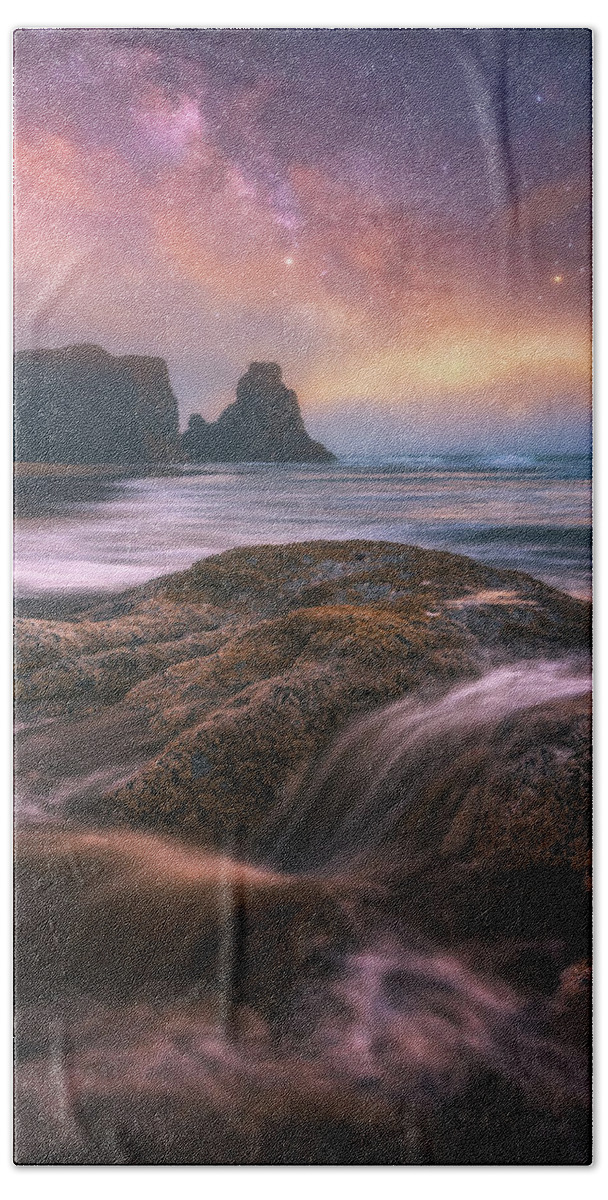 Oregon Hand Towel featuring the photograph Coastal Magic by Darren White