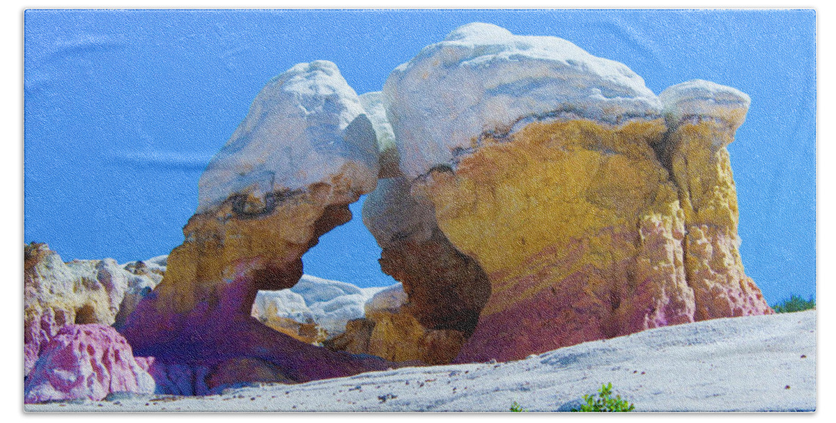 Rocks Bath Towel featuring the photograph Colors of Colorado by Shirley Dutchkowski