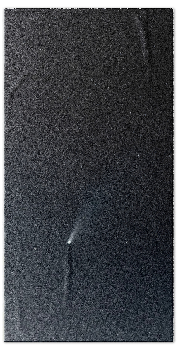 Neowise Hand Towel featuring the photograph Comet NEOWISE by Steven Sparks