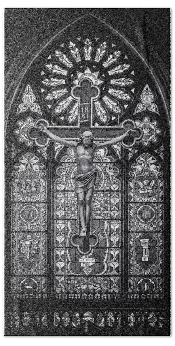 Greg Mimbs Bath Towel featuring the photograph Crucifix And Glass In Black and White by Greg and Chrystal Mimbs