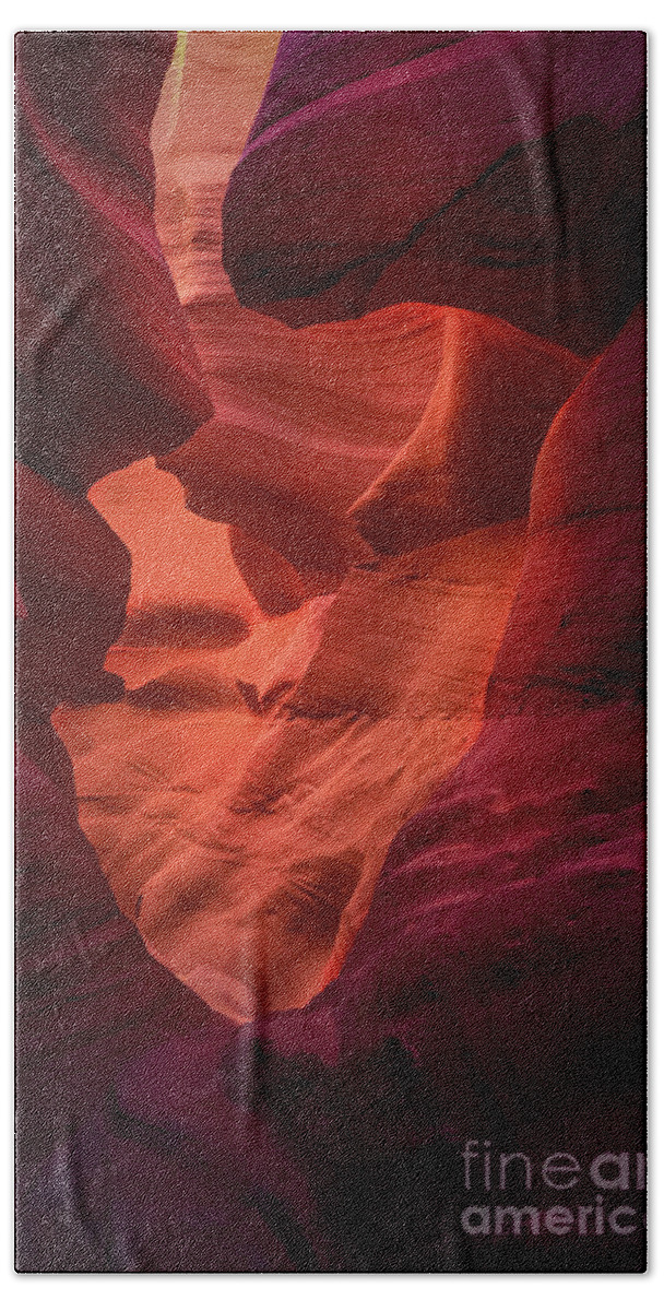 Red Canyon Hand Towel featuring the photograph Cuore by Marco Crupi
