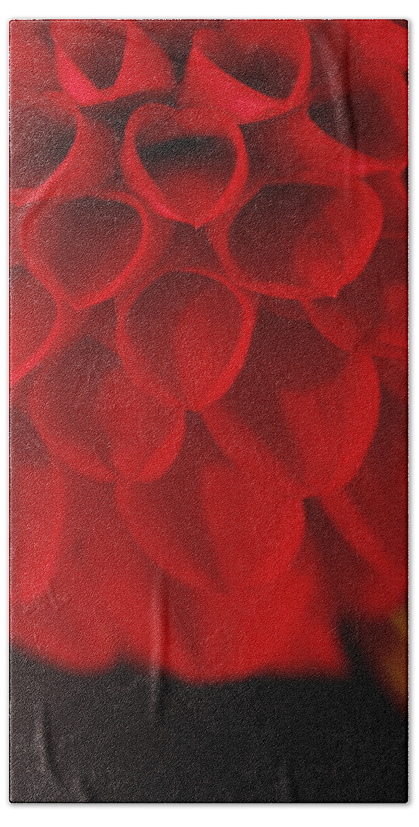 Flower Bath Towel featuring the photograph Dahlia 4384 by Julie Powell