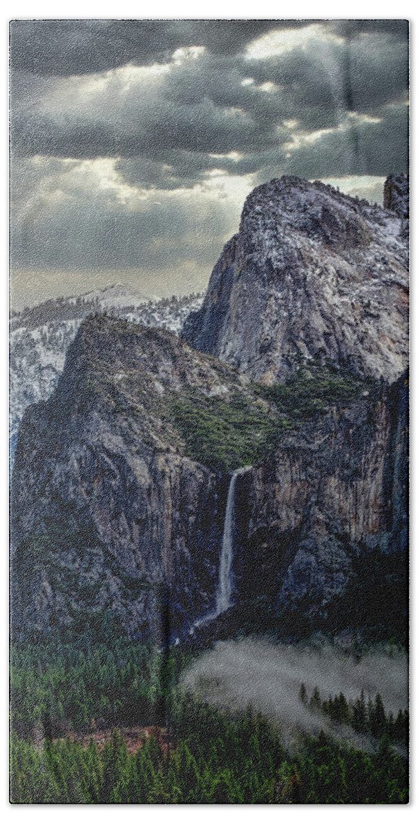 Landscape Bath Towel featuring the photograph Dark Clouds over Bridalveil Fall by Romeo Victor