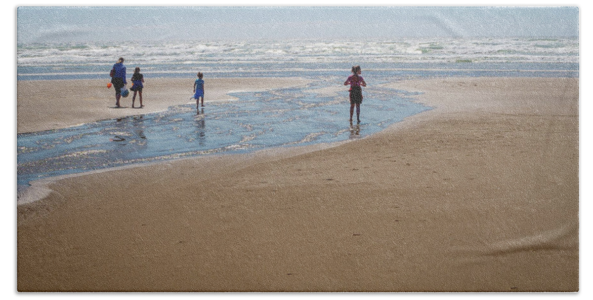 Beach Bath Towel featuring the photograph Day at the Beach by Craig J Satterlee