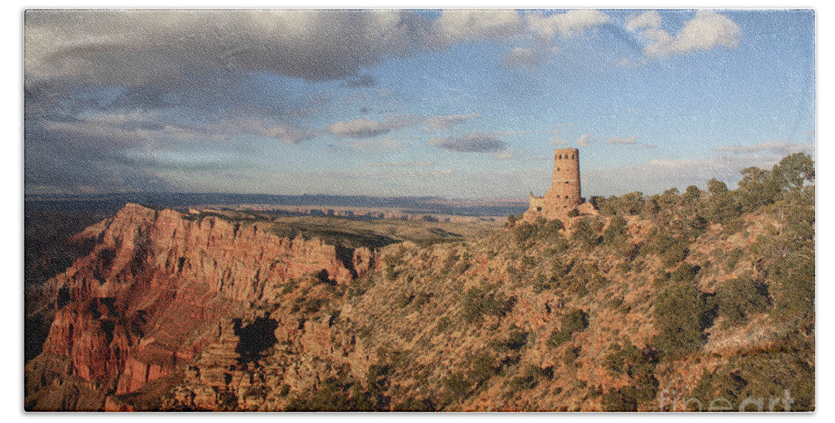 Desert Tower Sunlight Afternoon Grand Canyon Cliffs Blue Sky Clouds Bath Towel featuring the photograph Desert tower point by Ed Stokes