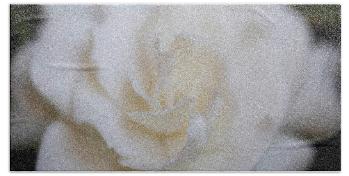 Gardenia Bath Towel featuring the photograph Dreamy Gardenia by Teresa Wilson