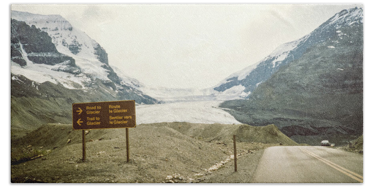 Alberta Bath Towel featuring the photograph Entrance to the Columbia Ice Fields by Gordon James