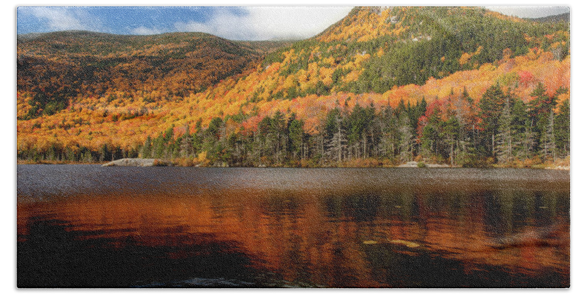Beaver Pond New Hampshire In Fall Bath Towel featuring the photograph Fall Reflections Beaver Pond by Dan Sproul