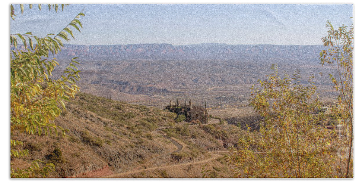Panoramic Hand Towel featuring the photograph Fall views in Jerome Panoramic by Darrell Foster