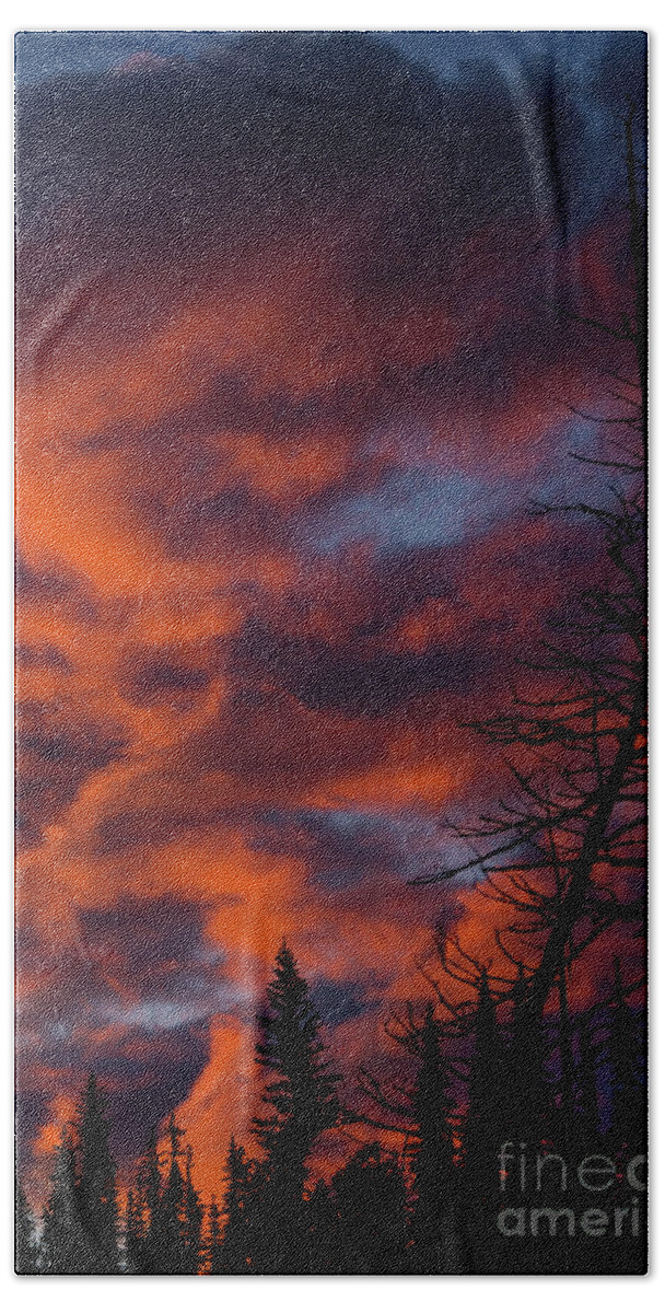 Deer Park Bath Towel featuring the photograph Fiery September Sunset at Deer Park by Nancy Gleason
