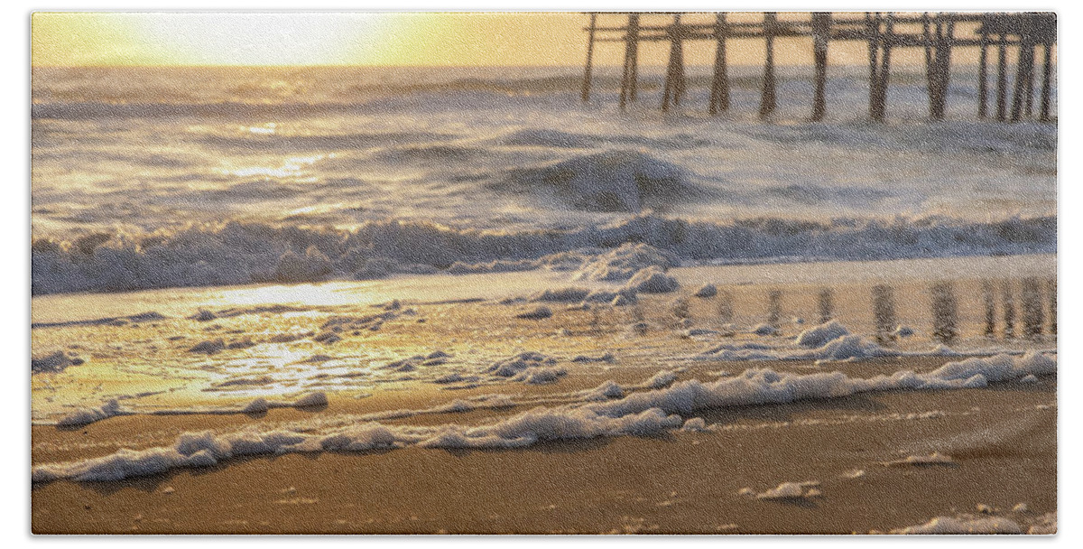 Virginia Beach Hand Towel featuring the photograph Foamy Seas by Donna Twiford