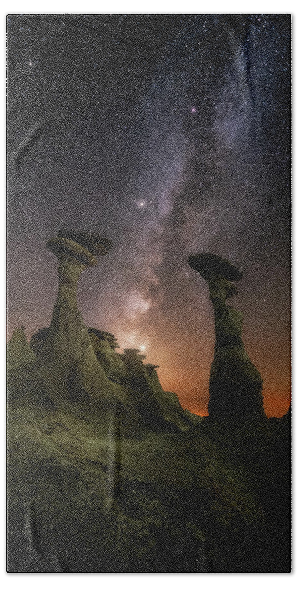 Badland Bath Towel featuring the photograph Gate to the other universe by Henry w Liu