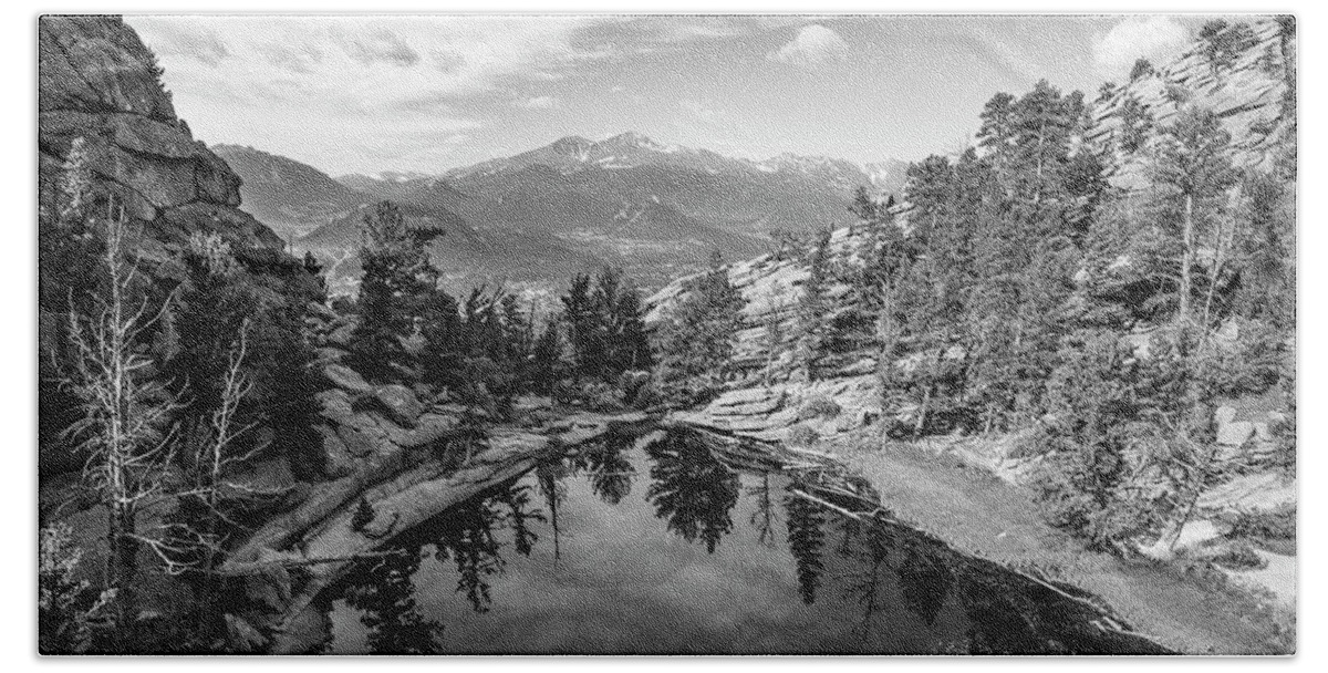 Gem Lake Bath Towel featuring the photograph Gem Lake Black and White by Aaron Spong