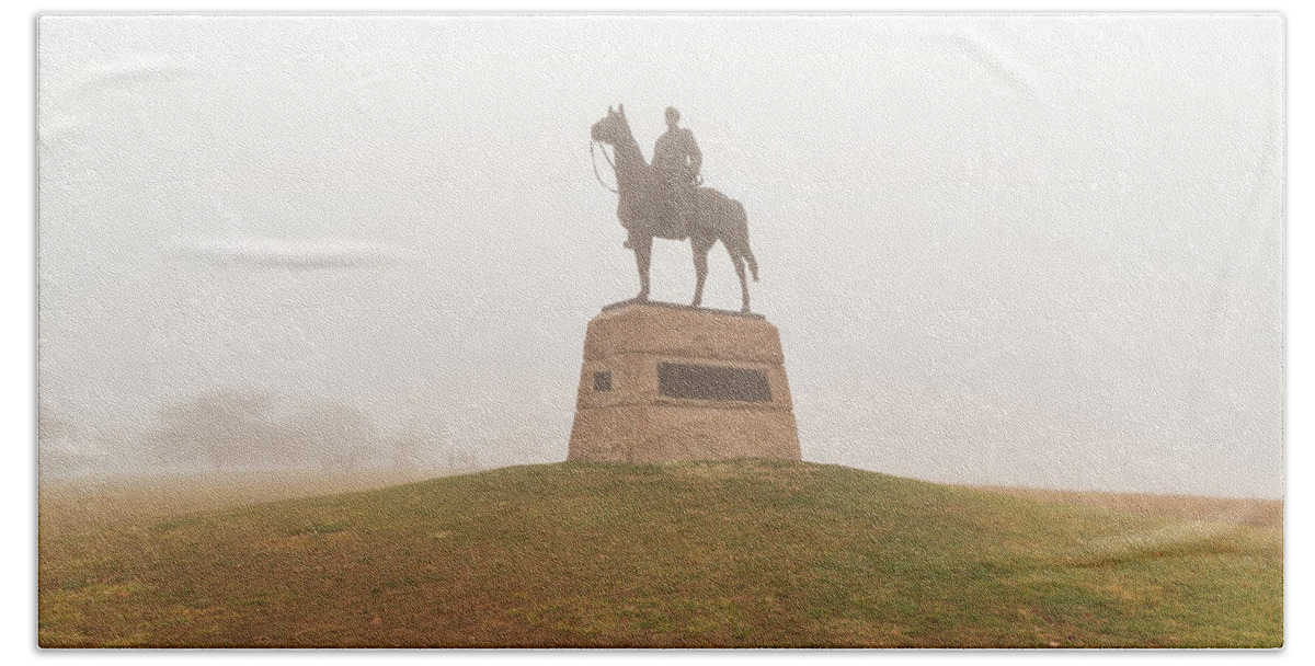 Gettysburg Bath Towel featuring the photograph Gettysburg Equestrian Statue 2 by Amelia Pearn