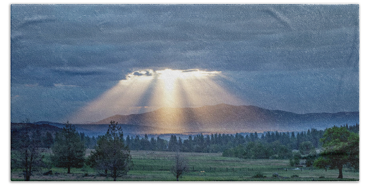 Crepuscular Bath Towel featuring the photograph God Rays by Randy Robbins