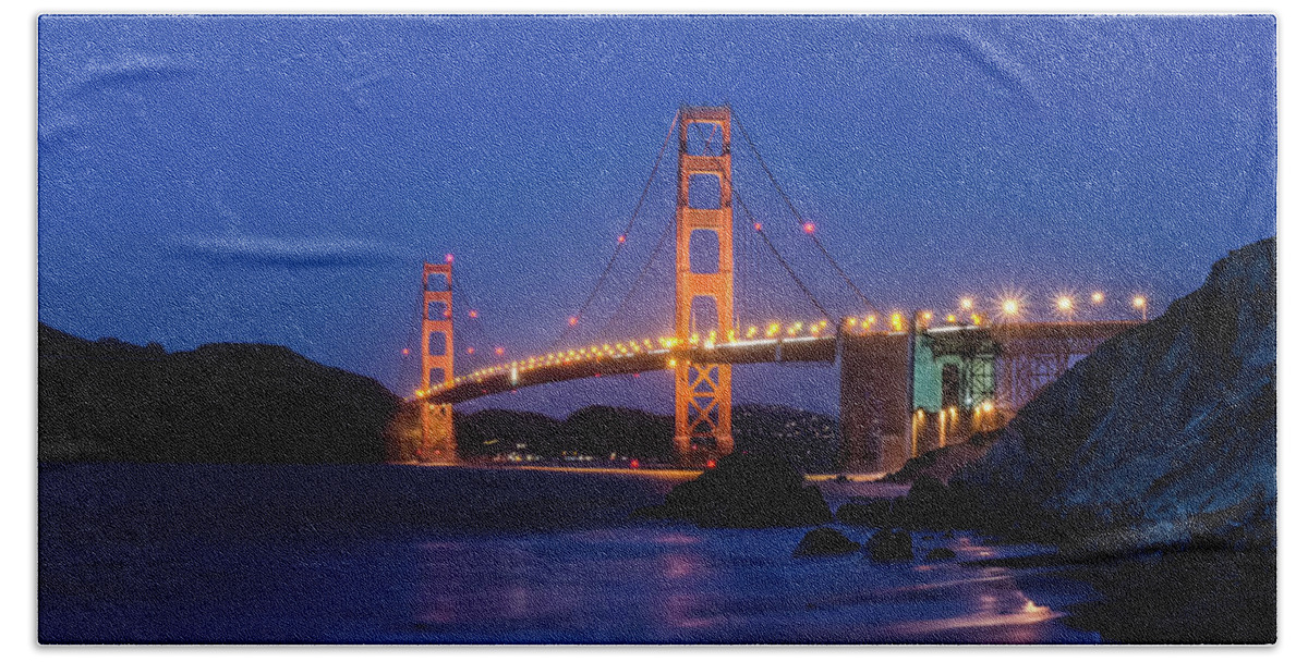 Golden Gate Hand Towel featuring the photograph Golden Gate Glow by Linda Villers