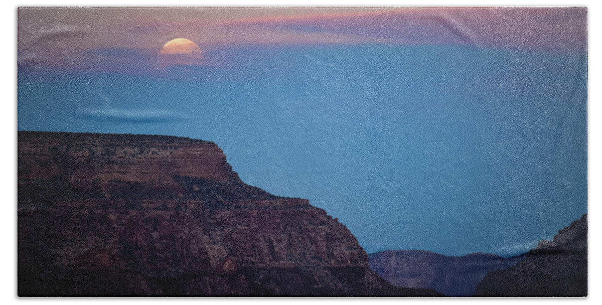 Grand Canyon Bath Towel featuring the photograph Grand Canyon Full Moon by Susie Loechler