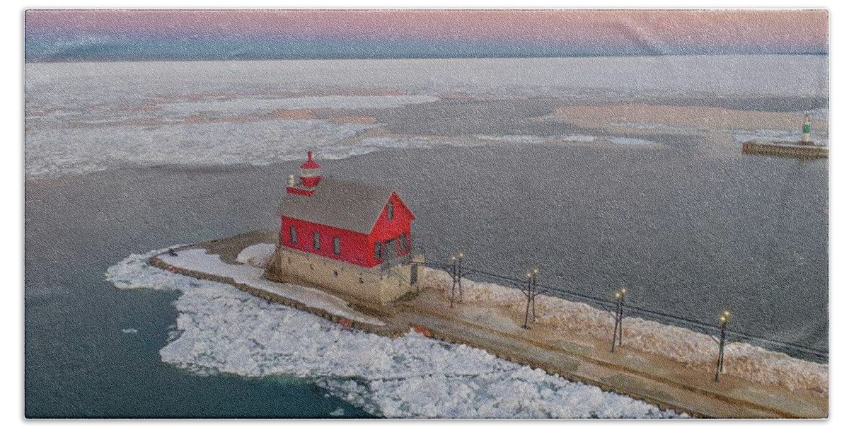 Northernmichigan Bath Towel featuring the photograph Grand Haven Lighthouse DJI_0508 HRes by Michael Thomas
