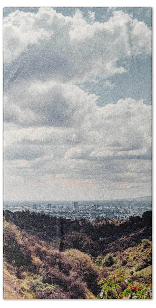 Griffith Observatory Drive View Bath Towel featuring the photograph Griffith Observatory Drive View by Jera Sky