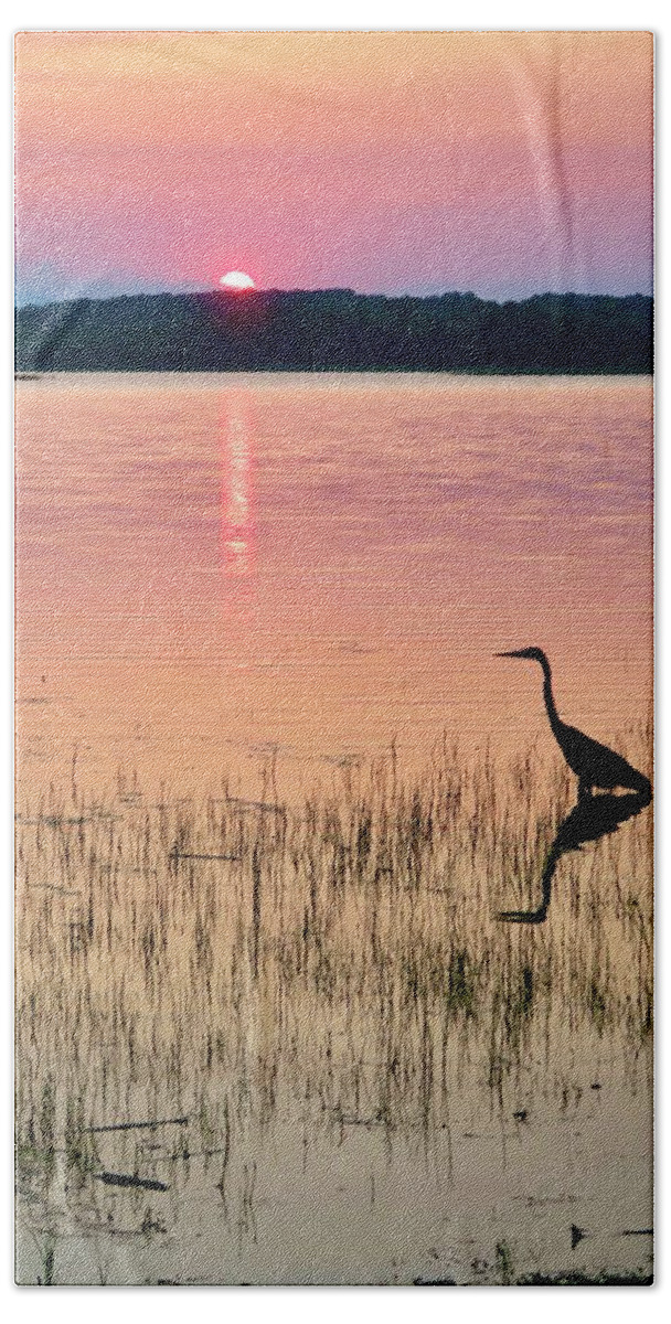 Vermont Bath Towel featuring the photograph Heron at Sunset by Mike Reilly