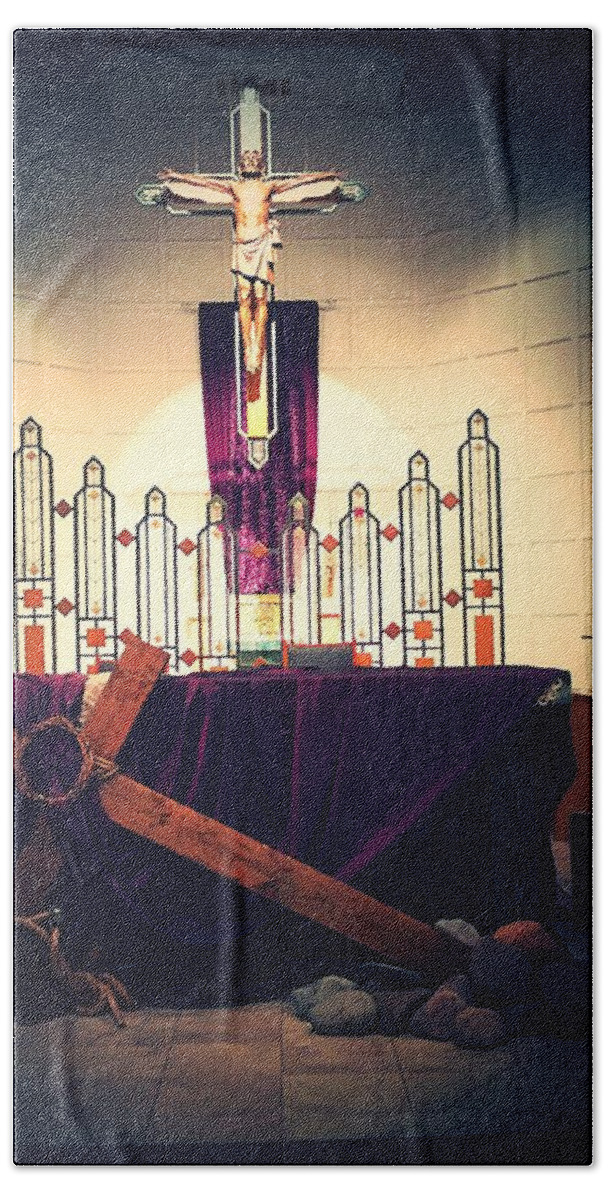 Square Bath Towel featuring the photograph Holy Gate by Frank J Casella