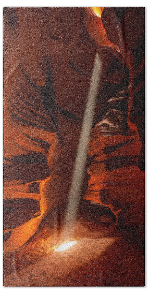 Antelope Canyon Bath Towel featuring the photograph Illuminati by Peter Boehringer
