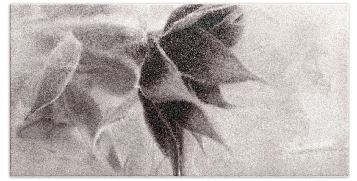Black And White Hand Towel featuring the photograph Invisible Flower by Janie Johnson